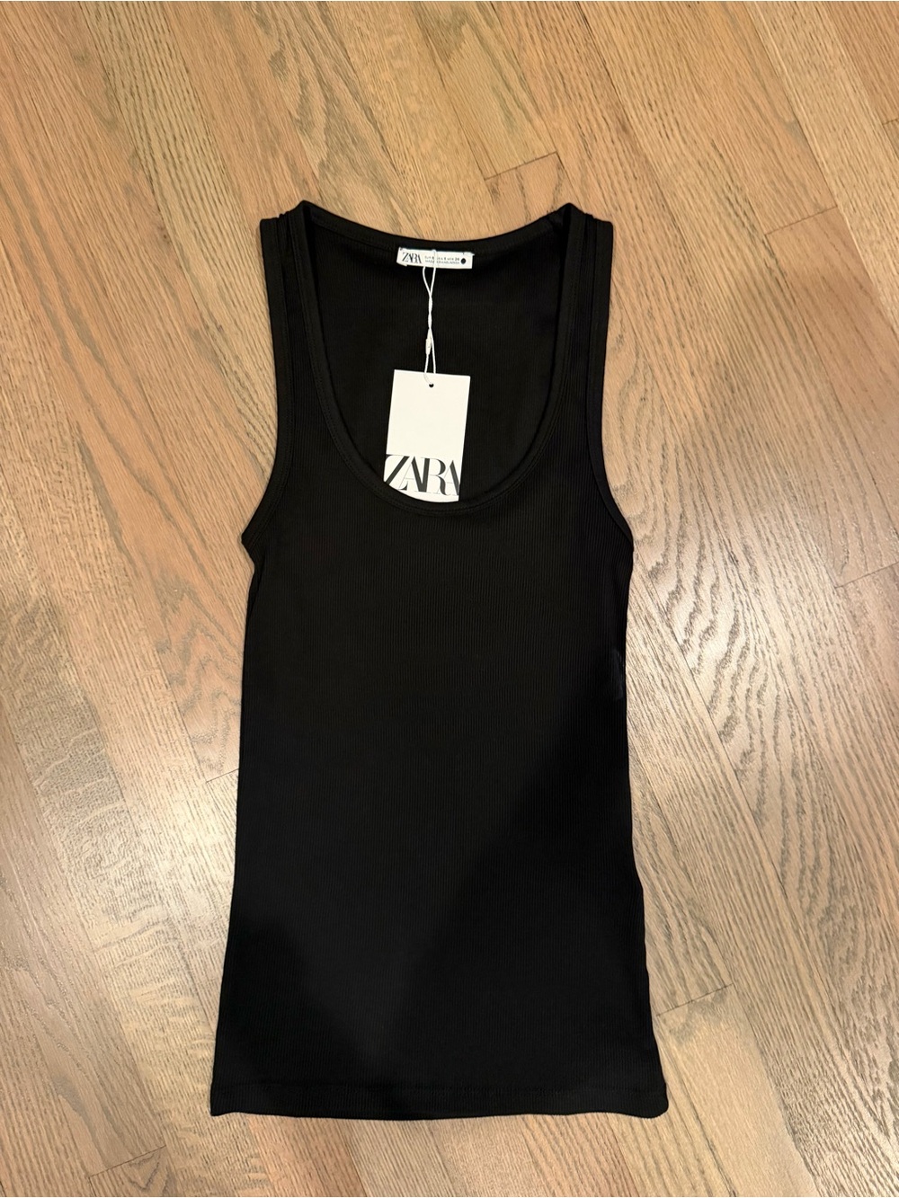 Zara Black Ribbed Scoop Tank
